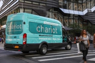Chariot Shuttle Service 